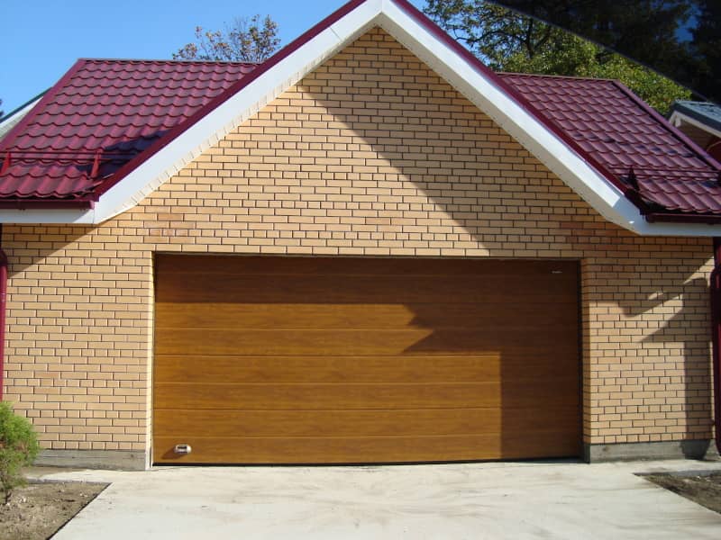 Секционные ворота DoorHan в Уссурийске с установкой